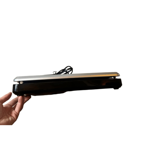 Vesta Vac n Seal Silver Food Vacuum Sealer - Picture 7 of 11